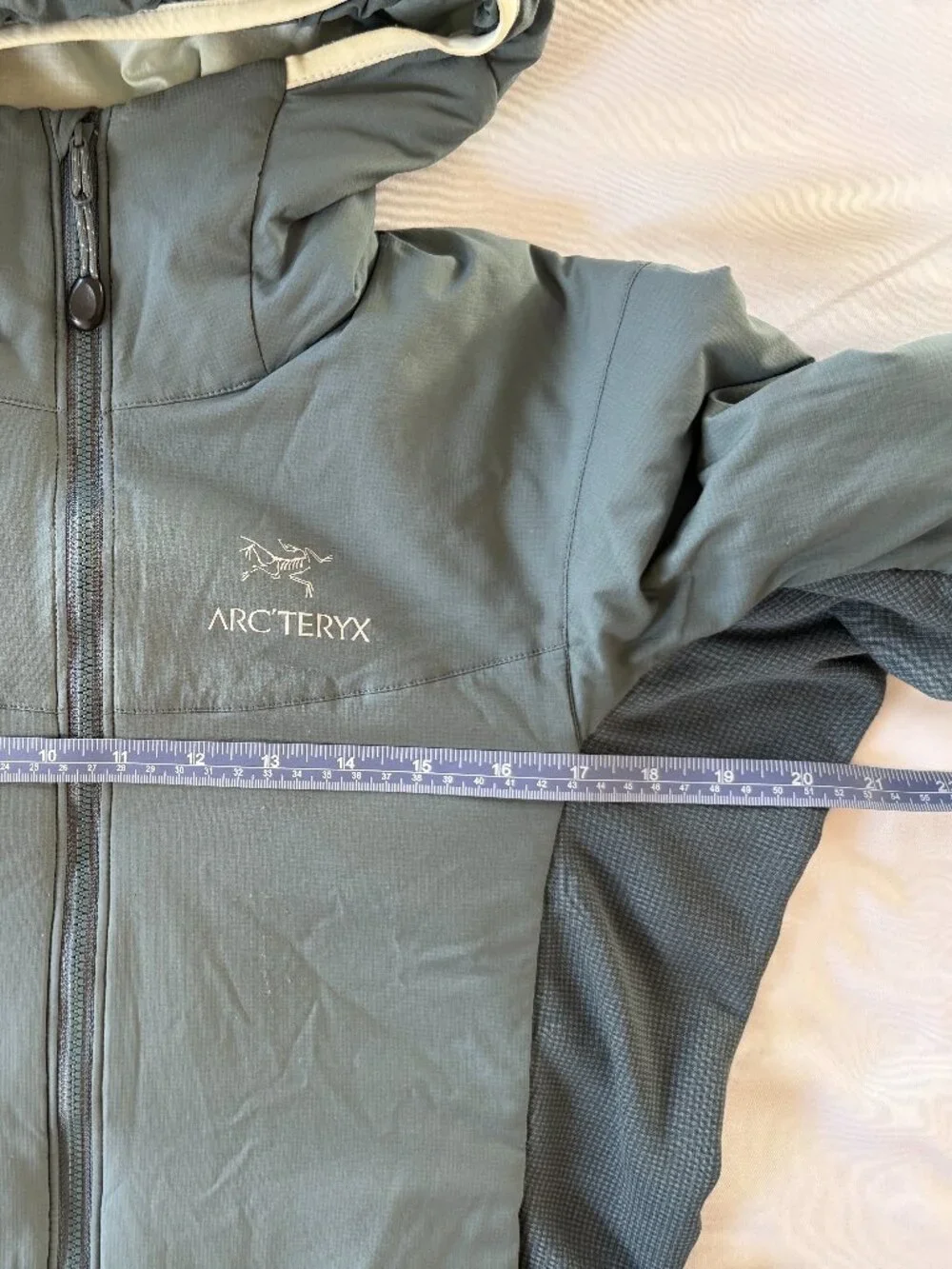 Arc'teryx Atom LT Hoodie - M - Women's - Picture 6 of 9